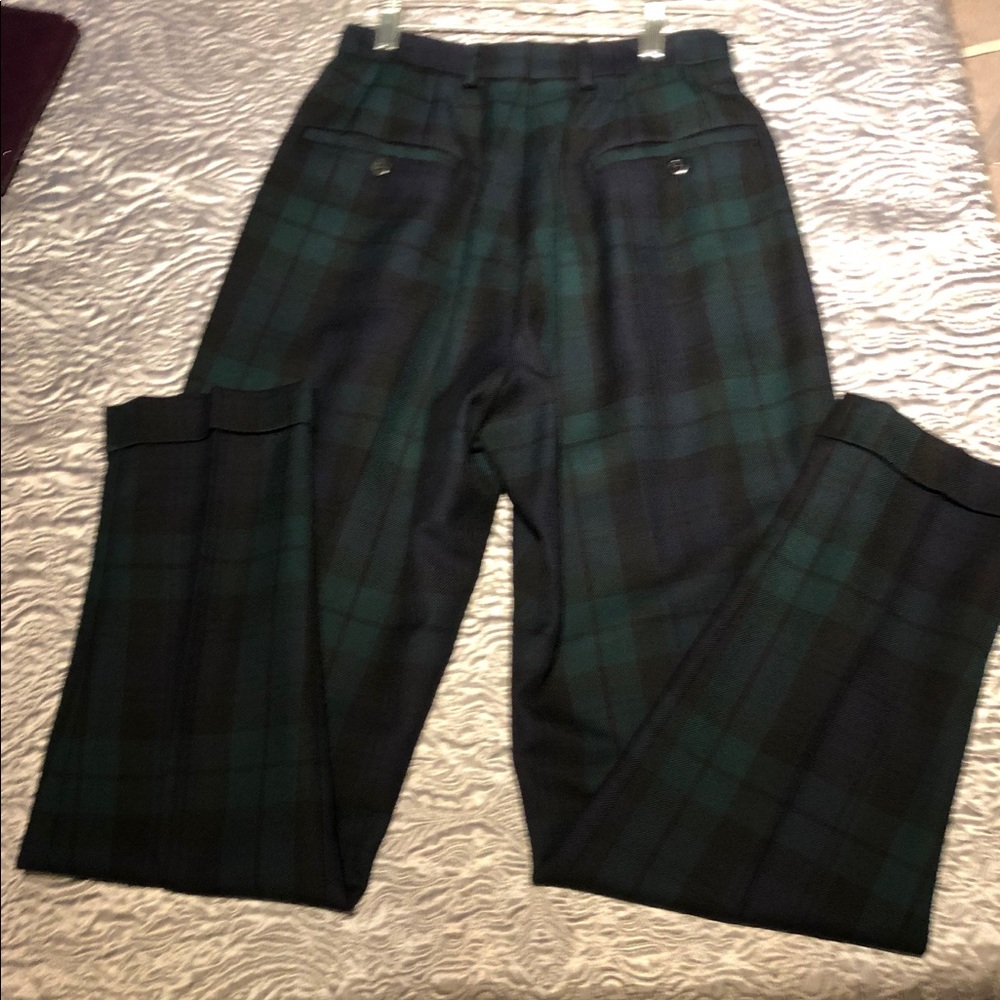100% Wool DKNY tartan Green/Blue Size 2